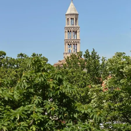 Luxury Living スプリト